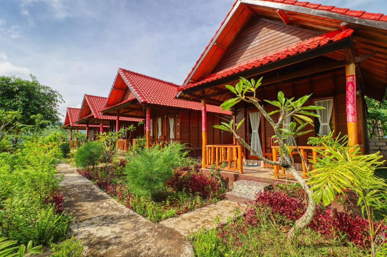 Ayu Hill Bungalows Toyapakeh Esterno foto